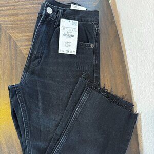 NWT Zara high rise ankle length straight leg jean black raw hem Sz 4